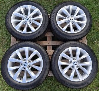 312 Zánovní zimní sada Octavia III 205/55/16