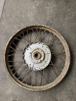 Kolo 16 , ČZ 125,175,250 kývačka