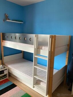 Patrová postel dánský design FLEXA