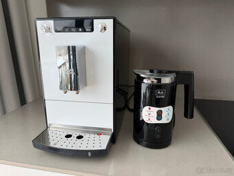 Automatický kávovar Melitta Solo + napěňovač mléka Cremio