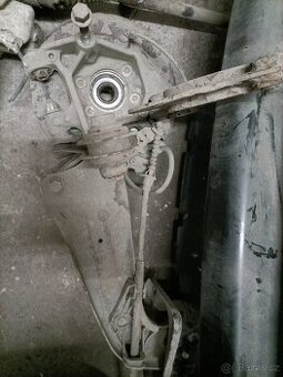 Zadní hliník. těhlice  škoda octavia 2 combi 4x4 , scout atd