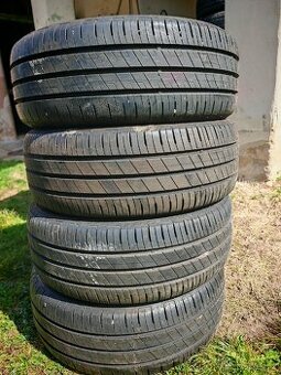 Letní Goodyear 195/45/16.