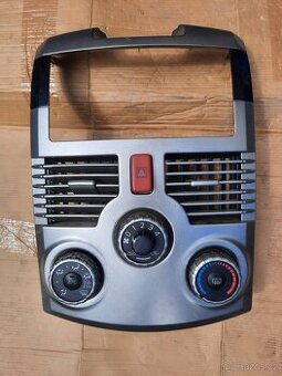 Daihatsu Terios r.v 2008 středový panel