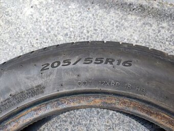 Pneu 205/55/16 - 1