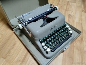 Kufříkový psací stroj ZETA Zbrojovka Brno ČSSR - 1