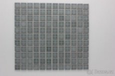 Mozaika, glazovaná, světle šedá, lesk, rozměr 25x25mm