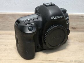 Canon 5D IV TOP STAV +Grip+CF+baterie