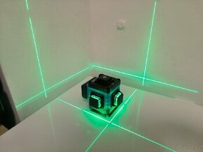 Samonivelacni laser 3x360 st zeleny parsek a prislusenstvi - 1