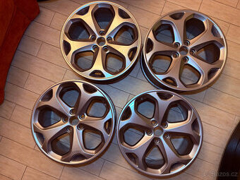 Originální kola Ford Y 8x18" ET55 5x108 po renovaci