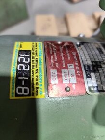 Elektromotor s převodovkou - 1