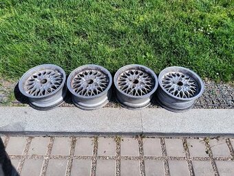ALU kola R15 4×100