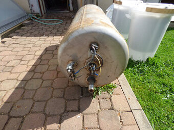 nerezový boiler 150L - 1