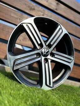 Alu kola 5x112 r18 (Cadiz)