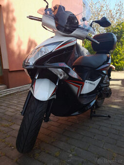 ZLEVNĚNÉ KYMCO SUPER 8 125 r. výroby 2018