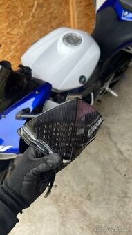Zadní světlomet YAMAHA R1 RN12 2004