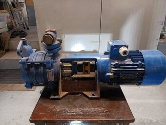 Sigma darling 32-SVA-2-LM-852 s motorem. - 1