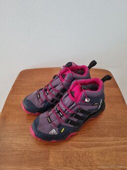Kotníkové boty zn. Adidas vel.36,5