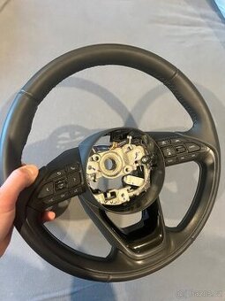 Toyota Yaris multifunkční volant