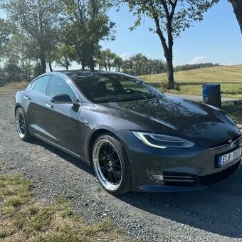 Kola R21 21" na TESLA S BBS replika s gumami 245/35 a 265/3