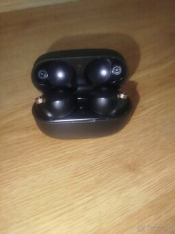 Sony WF-1000XM4