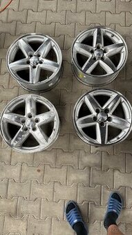 Jeep Cherokee KK kola R17