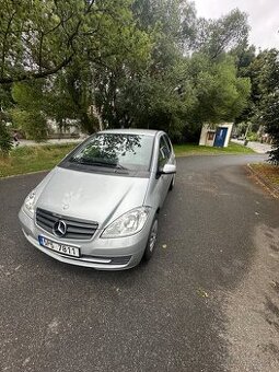 Mercedes-Benz A160 1.5 benzin, rok 2012, automat - 1