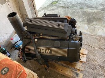 BMW e30