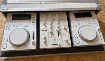 CDJ 350 + DJM 350 WHITE + PIONEER CASE