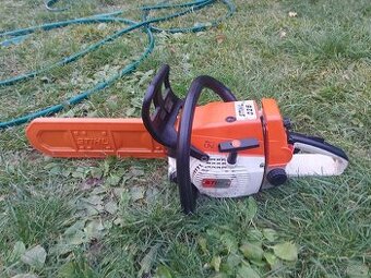 Motorová píla stihl 026 řetěz ještě větší pulka kryt řetězu