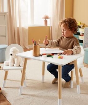 Dětský stůl LIVARNO