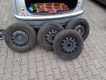 Letní pneu Kumho Ecowing ES31 185/65 R14 86T + plechové disk - 1