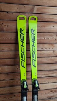 Špičkové carvingové lyže Fischer RC4 WC CT, 185cm, 2022