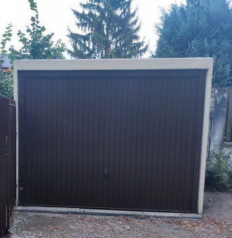 Betonová dvougaráž nebo dílna/sklad/domek, německá výroba