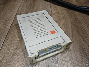 Rámeček na HDD + disk Maxtor 91021u2