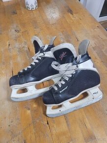 Prodám lední brusle