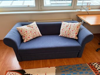 Látková rozkládací pohovka