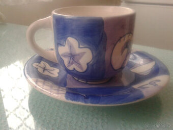 Modrobílý čajový šálek