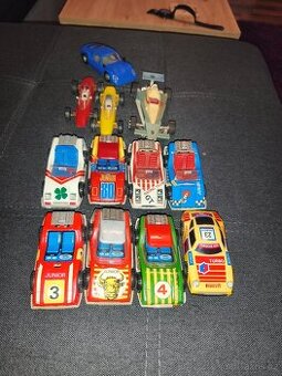 Staré plechové autíčka - 1