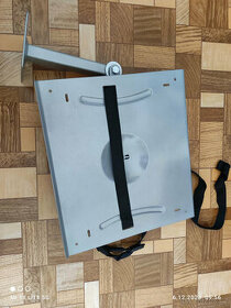 držák televize na zeď