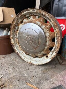 Originální ocelová kola Škoda 15”, 2 ks (Spartak / Octavia)