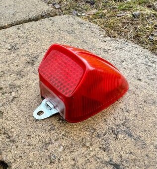 Jawa 250 350 panelka - zadní světlo