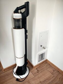 Tyčový vysavač Samsung VS20B95843W/GE