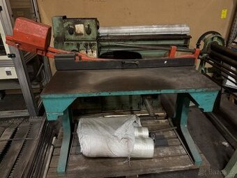 Tabulové nůžky na plech