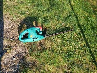 Elektrické nůžky na živý plot Bosch AHS 4-16