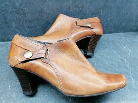 Kožené boty Venturini vel 36