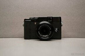 Fujifilm X10