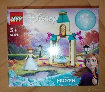 Lego Disney Ledové království 43198 Anna a zámecké nádvoří