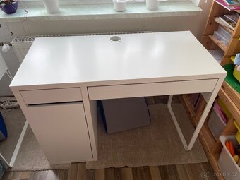 Psací stůl IKEA - MICKE