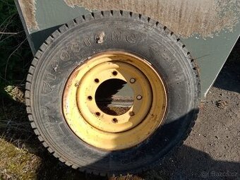 Pneu 285/70 R 19.5