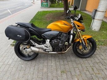 Honda hornet 600 TOP STAV 16xxx KM